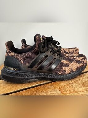 adidas Ultraboost DNA 5.0 Multicolor Brown/Black Knit Running Shoe Size 6.5